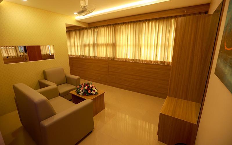 Hotel Emirates Kannangad 外观 照片
